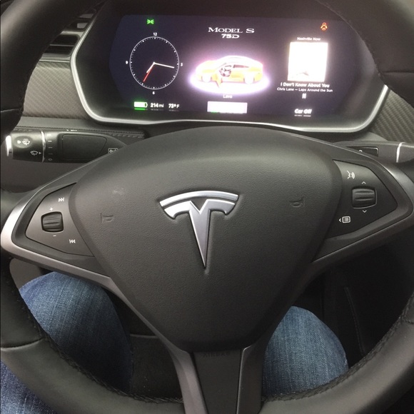 Meet your Posher, Adriana - Picture 1 of 1